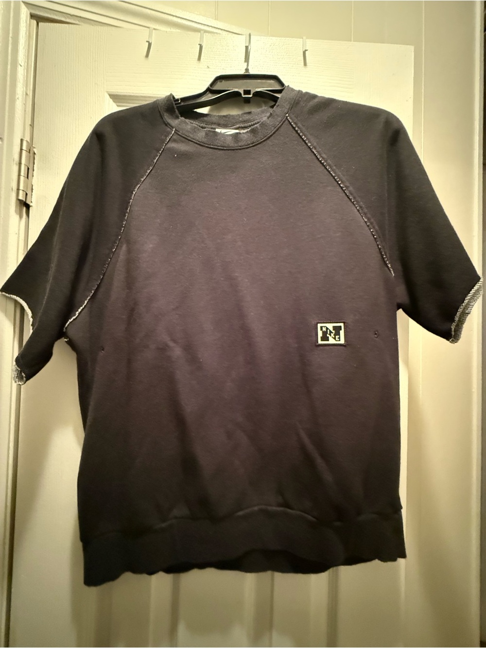 Nike Short-Sleeve Crewneck Sweatshirt - Black